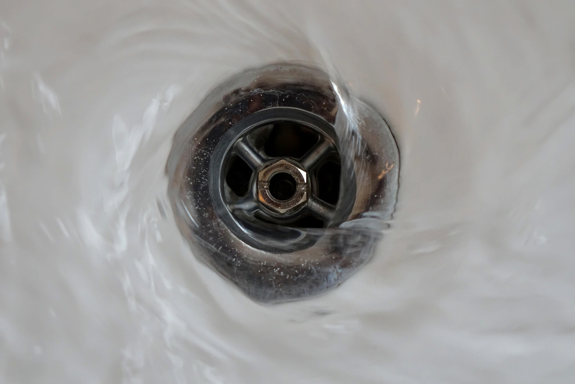 Cassinotti SA pourquoi entretenir vos installations sanitaires